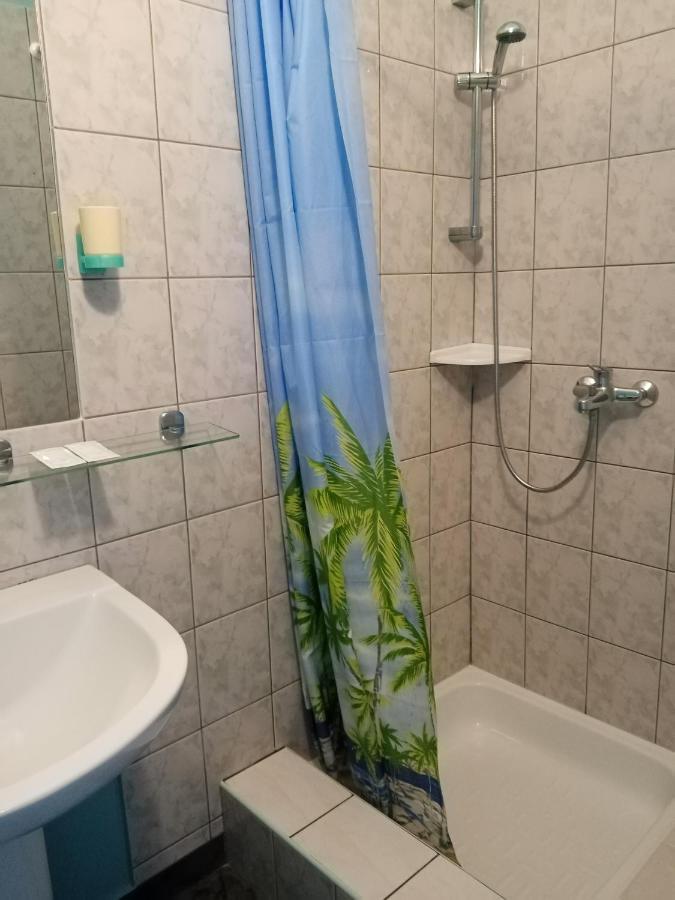 Līvāni Gamma Hotel מראה חיצוני תמונה