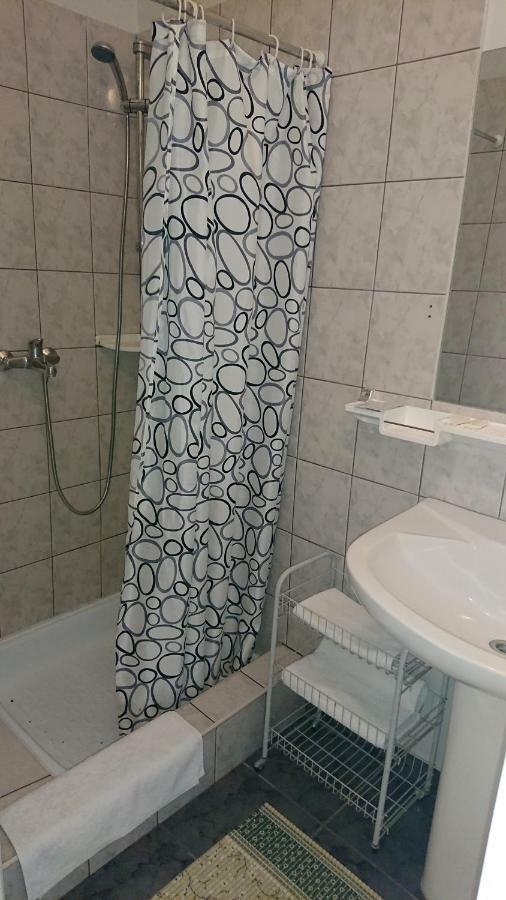 Līvāni Gamma Hotel מראה חיצוני תמונה