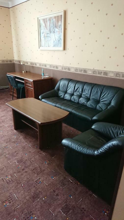 Līvāni Gamma Hotel מראה חיצוני תמונה